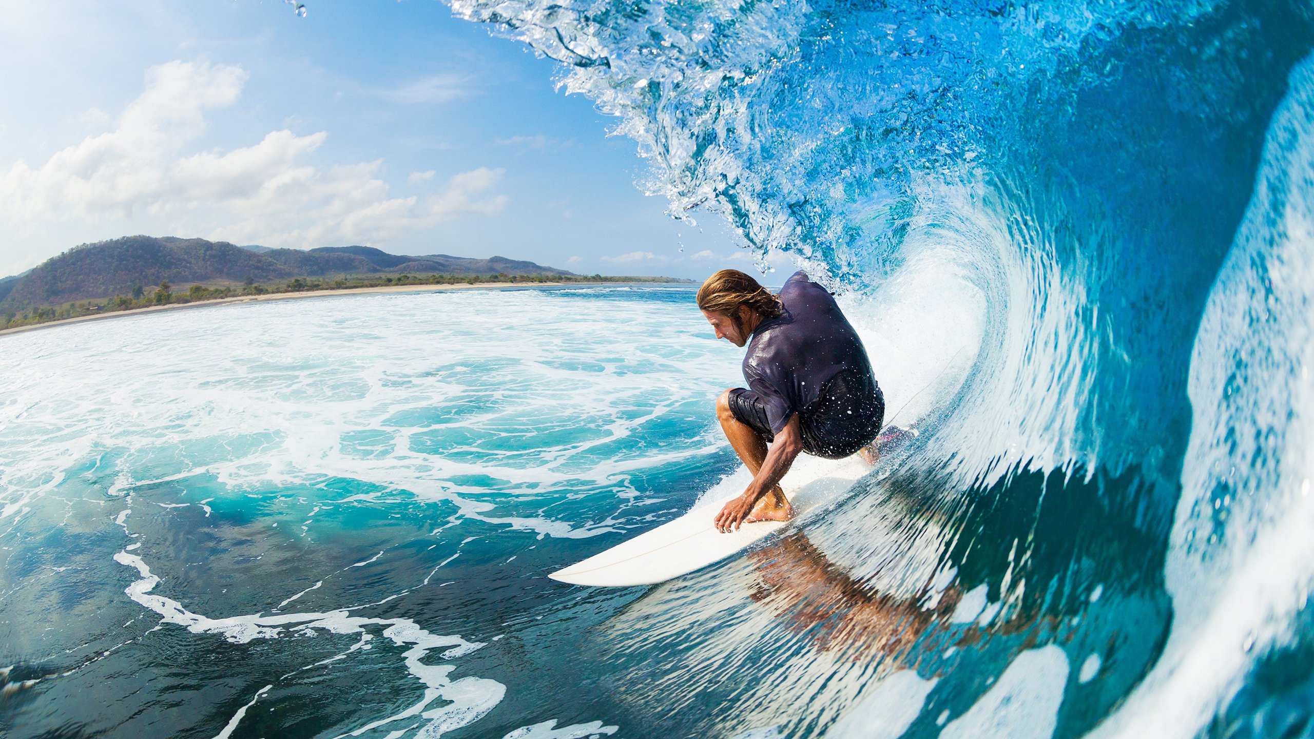 沙尔克队连续获得胜利，信心倍增，沙尔克首胜